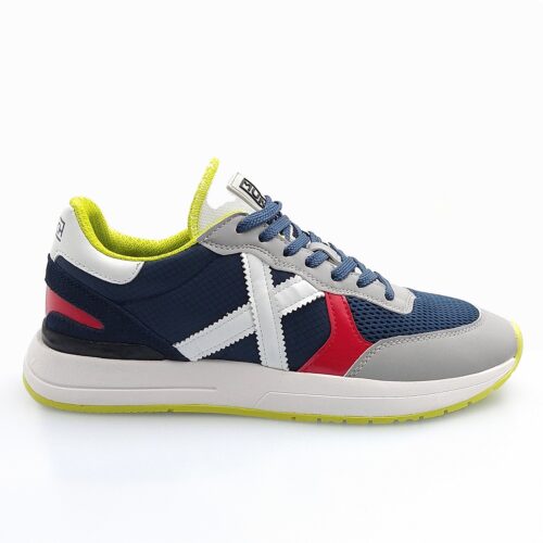 MUNICH - SOON 30 - 8904030